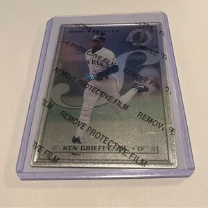 Ken Griffey Jr. 1996 Leaf Steel Baseball Card w/Protective Film Vintage #52/77